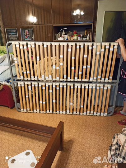 Кровать 140х200, бу, из цельного дерева