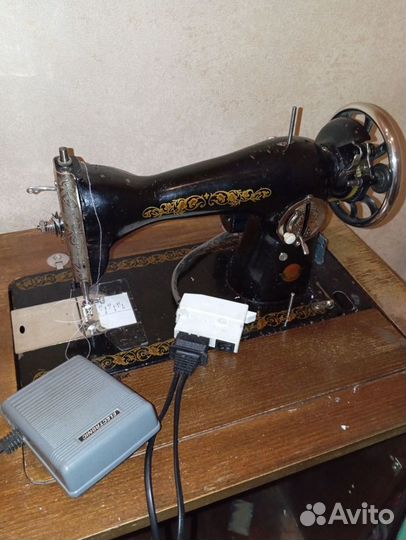 Швейная машина антиквариат