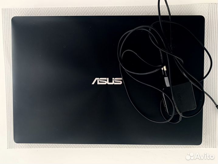Ноутбук asus