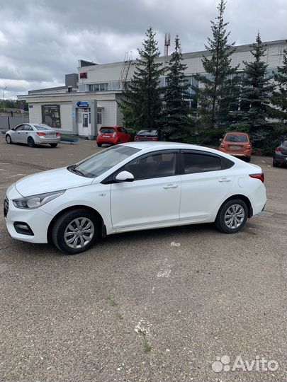 Hyundai Solaris 1.4 AT, 2019, 182 000 км