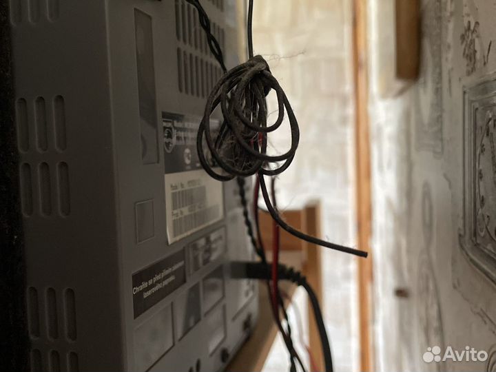 Музыкальный центр Philips MCM393