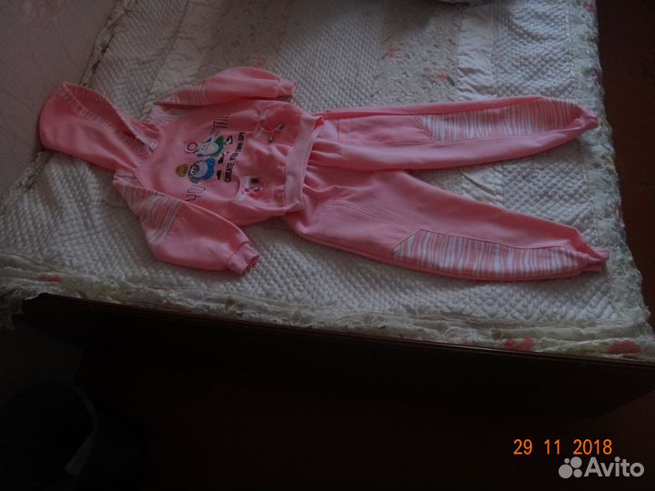 Спортивный костюм на девочку 6-8 лет