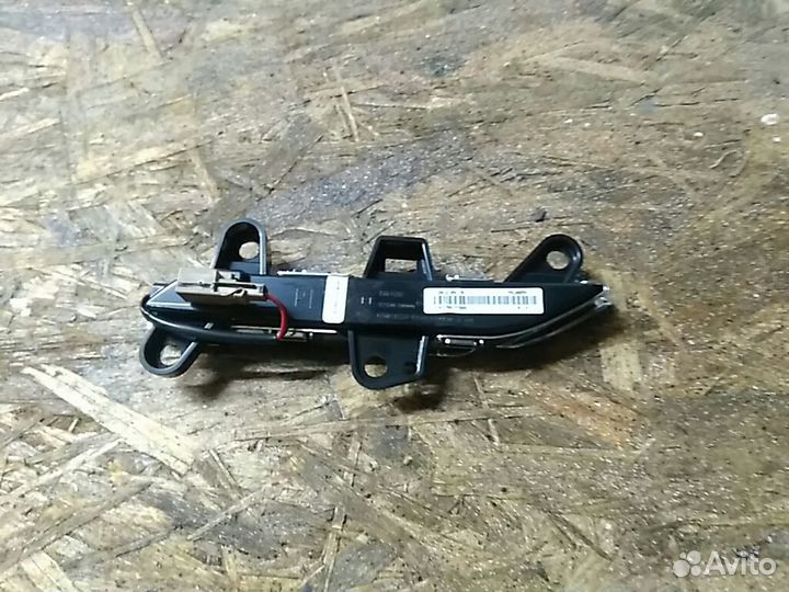 Подсветка двери KIA quoris (2011)