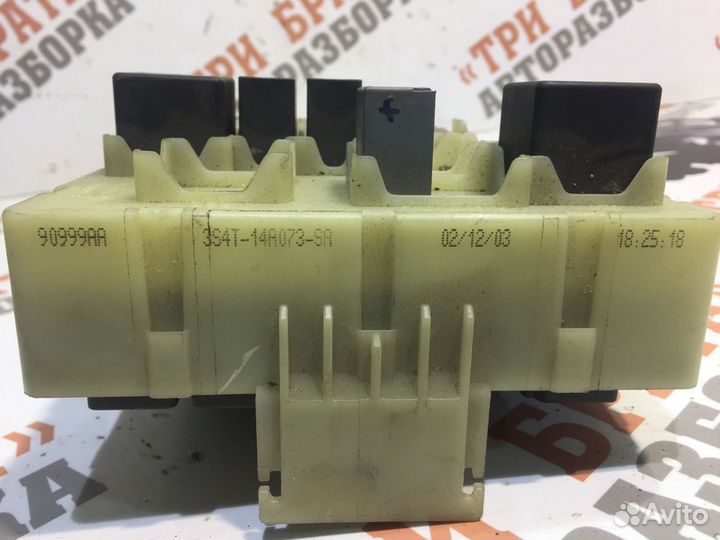 Форд Фокус Блок предохранителей