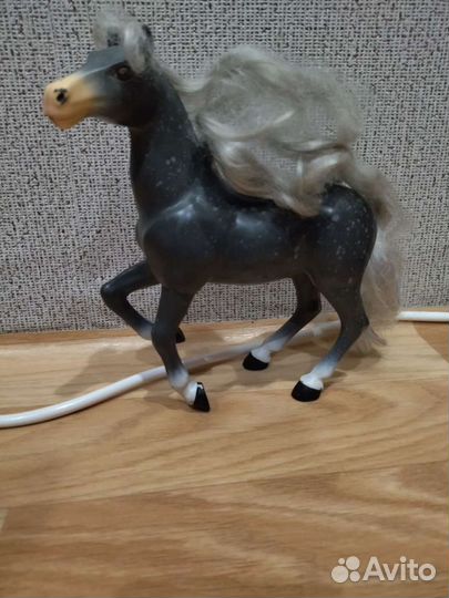 Лошадь игрушка