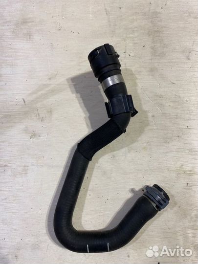 Патрубок системы охлаждения Audi A4 8K2 CDH