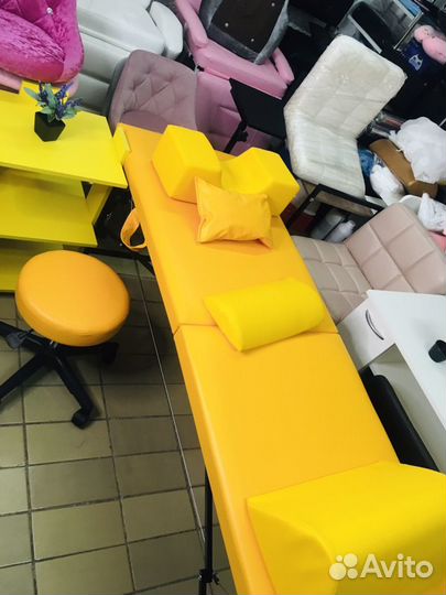 Кушетка массажная