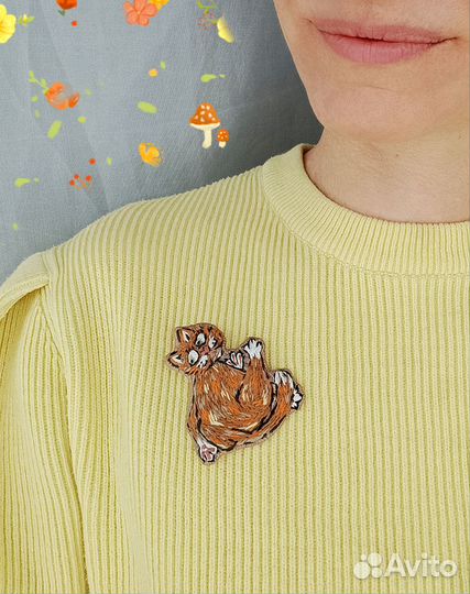 Брошь Котик