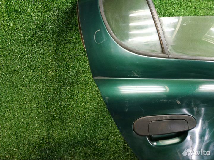 Дверь задняя правая Toyota Yaris P10 1szfe
