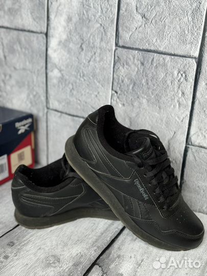 Кроссовки Reebok 38