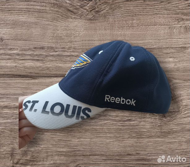 Кепка бейсболка Reebok NHL S/M