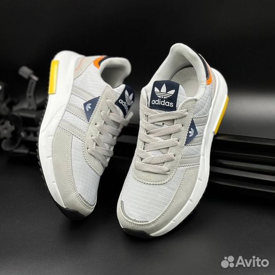 Кроссовки Adidas