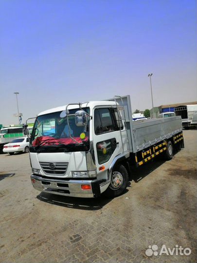 Дефендер левый Nissan Diesel MK210 FE6 1999