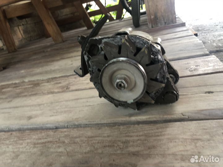 Генератор автомобильный