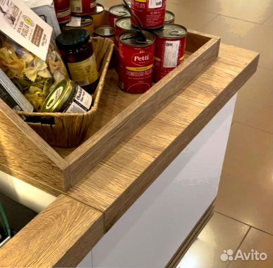 Витрина для точки подаж