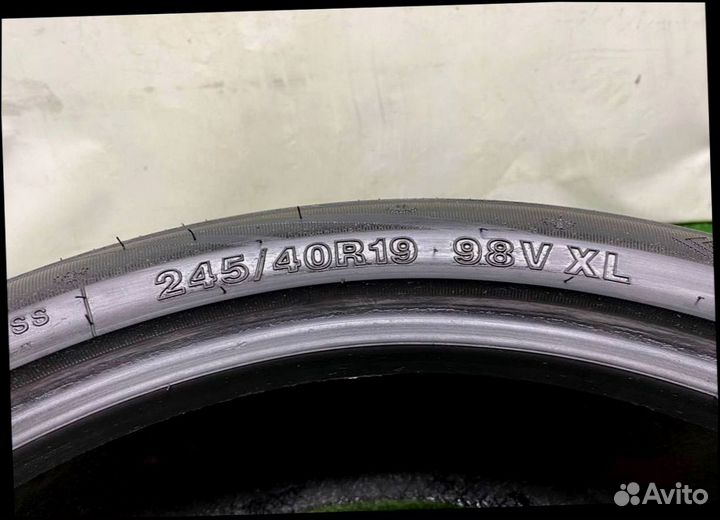 Arivo Winmaster ProX ARW5 245/40 R19