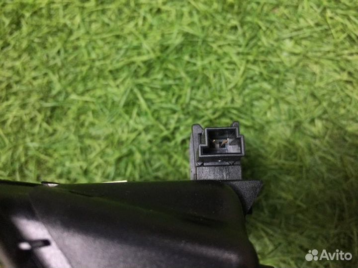 Кнопка открывания багажника наружная Bmw 5 E60/E61