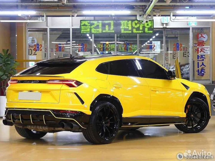 Lamborghini Urus 4.0 AT, 2021, 30 000 км