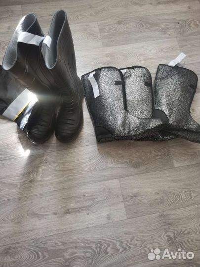 Продаются резиновые сапоги с железным подноском