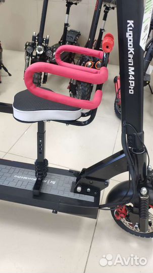 Детское сиденье на электросамокат
