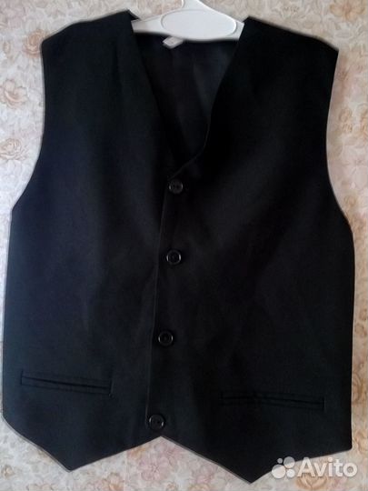 Жилет школьный чёрный для мальчика 128