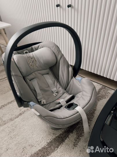 Автолюлька cybex с базой и адаптерами