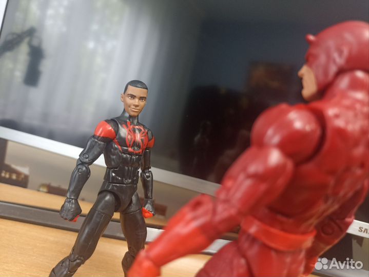 Фигурка Miles Morales Marvel legends 2018