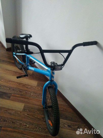 Велосипед stark Madness BMX Race