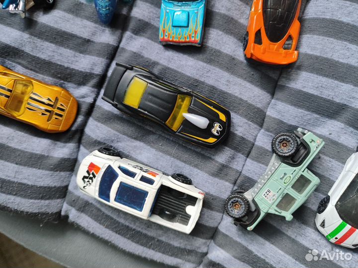 Машинки хотвилс бу