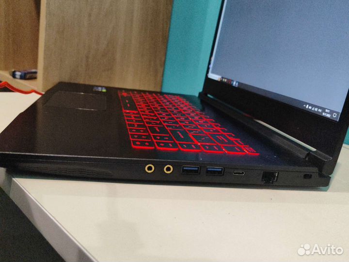 MSI GF63 Thin 11UC-217R