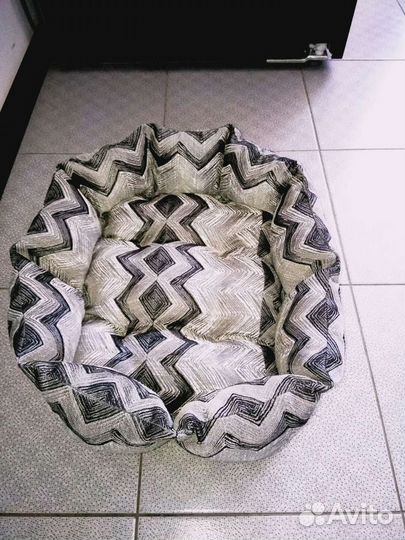 Лежанка для кошки, собаки