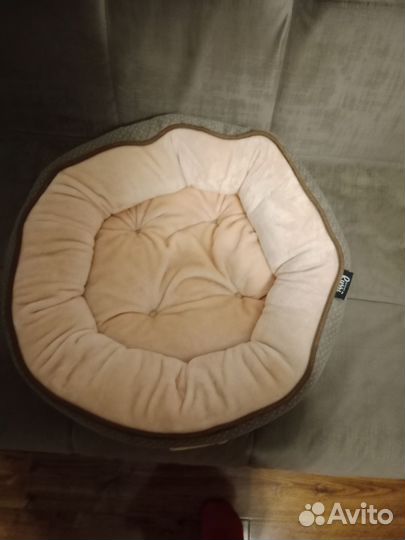 Лежанка для собак