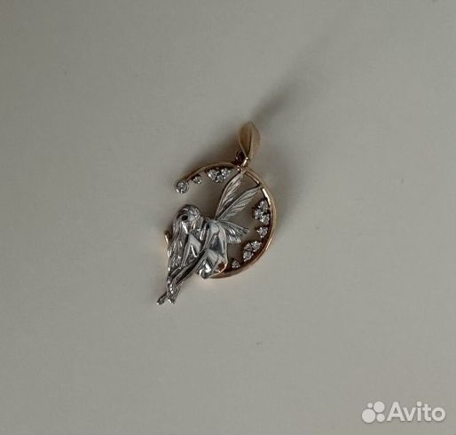 Золотая подвеска 2.72гр