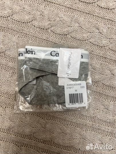 М / Женские трусы - стринги Calvin Klein 1 шт