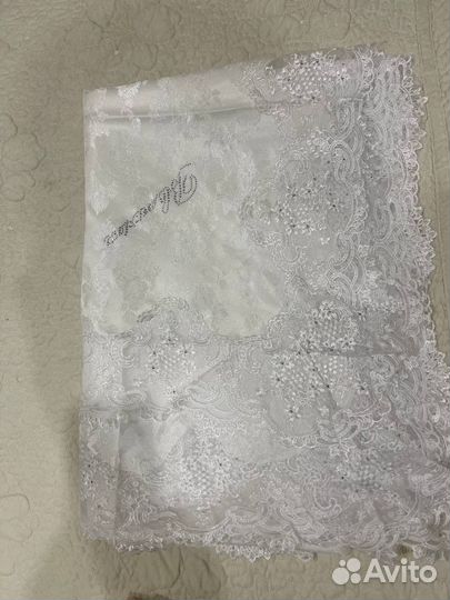 Ваза и скатерти бу