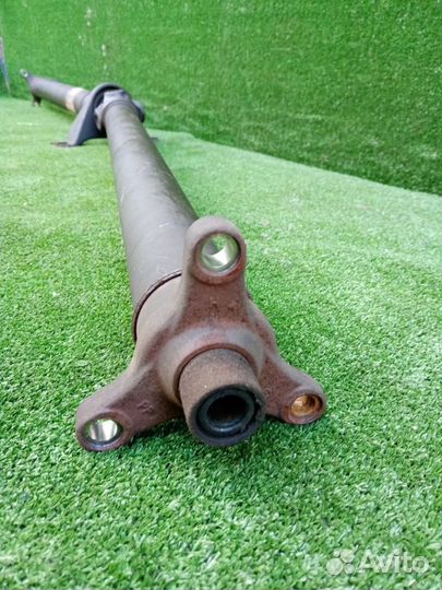 Карданный вал Mercedes-Benz E500 W211 / S211