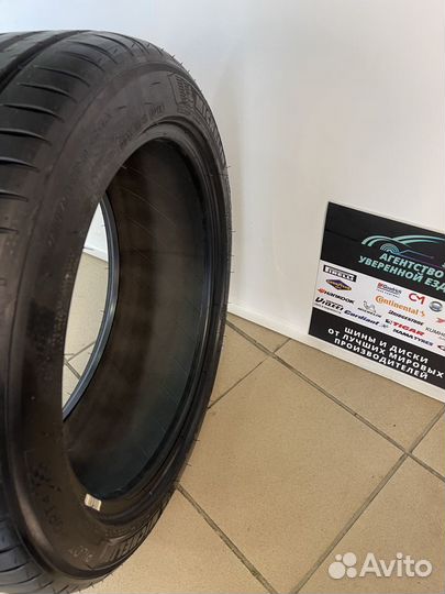 Michelin Pilot Sport 4 255/35 R20 97Y