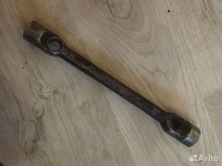 Балонный ключ 24-27