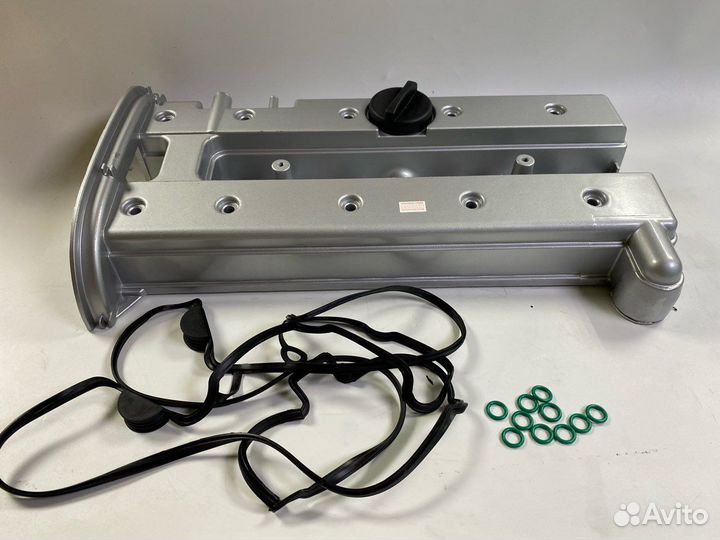 4 алюминий. 4 c100. Алюминиевая клапанная крышка каптива. Клапанная крышка каптива 2. 4 c100.