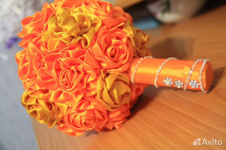 Букеты из атласных лент