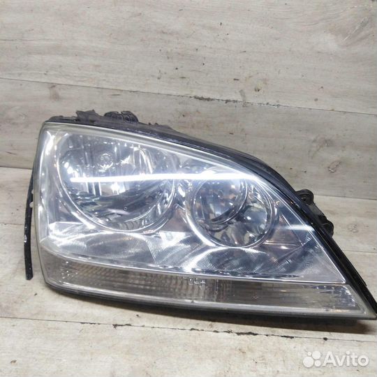 Фара передняя правая kia sorento I