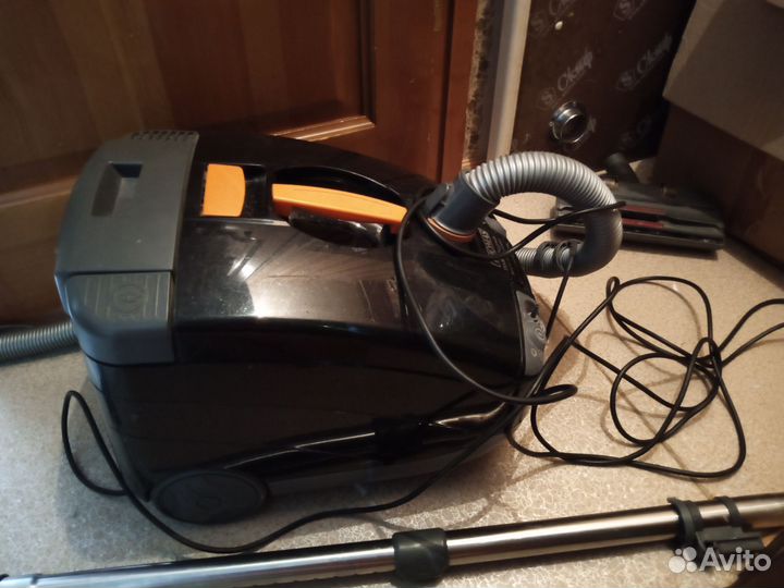 Моющий пылесос tomas