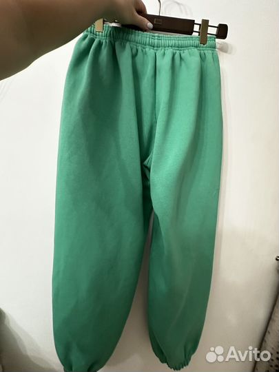 Monochrome костюм