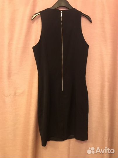 Строгое платье H&M новое