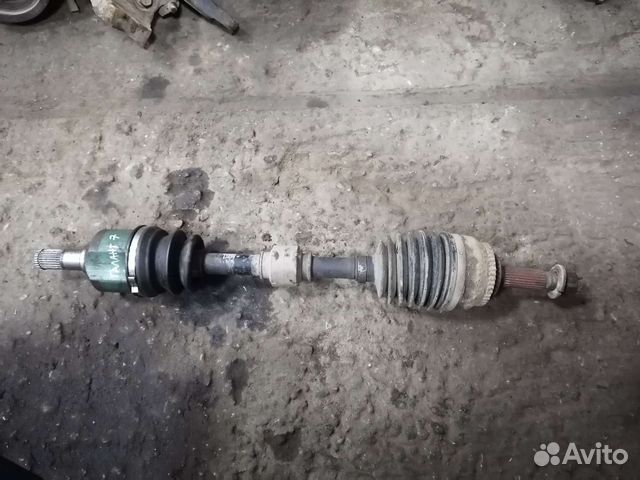 Привод левый Mitsubishi Galant 7