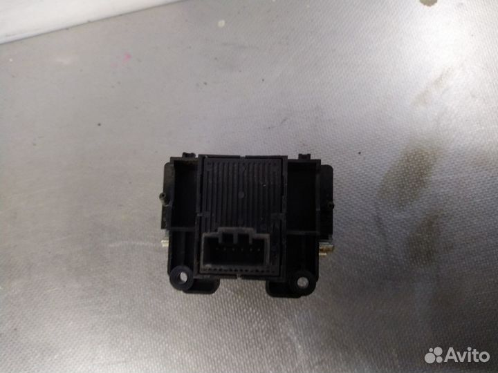 Кнопка ручника Range Rover Sport 1