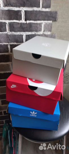 Коробки под кроссовки