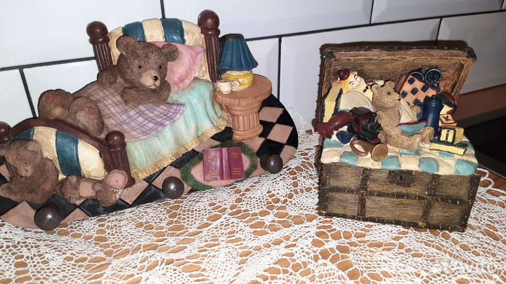 Сундучек и декоративная вешалка,винтаж, США