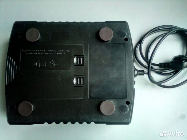 Мощный блок питания для гитарных педалей