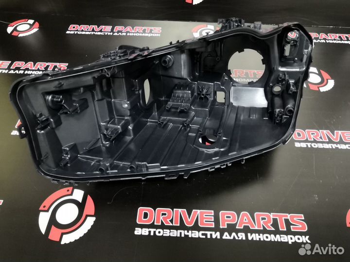 Корпус фары BMW 5 G30 G31 G38 2016 Adaptive левый